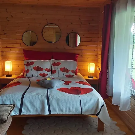 Avara Terrassiga Merelaehedane Puhkemaja Muhus