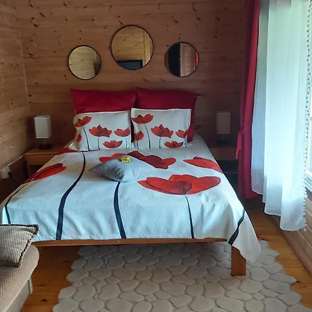 Avara Terrassiga Merelaehedane Puhkemaja Muhus *