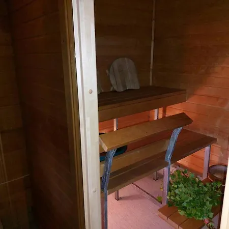 Avara Terrassiga Merelaehedane Puhkemaja Muhus Semesterbostad Nommkula (Saaremaa)
